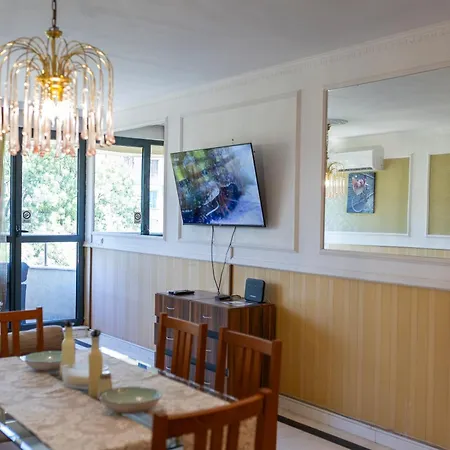 Megy's 3 Bedroom Near Ndk Appartamento Sofia