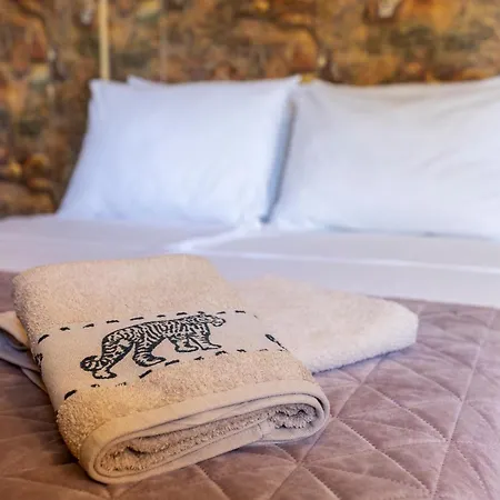 Megy's 3 Bedroom Near Ndk Appartamento