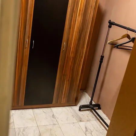 Megy's 3 Bedroom Near Ndk Apartament *