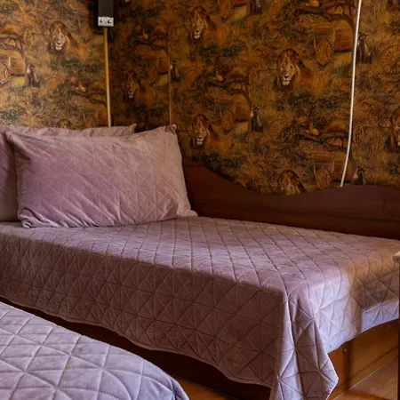 Megy's 3 Bedroom Near Ndk