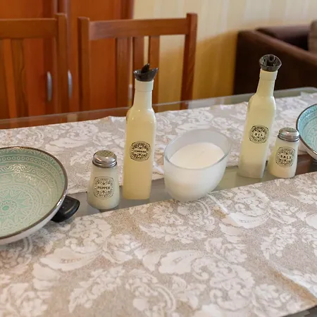 Megy's 3 Bedroom Near Ndk * ソフィア