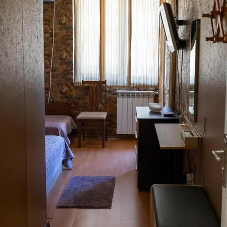 Megy's 3 Bedroom Near Ndk Apartamento Sófia