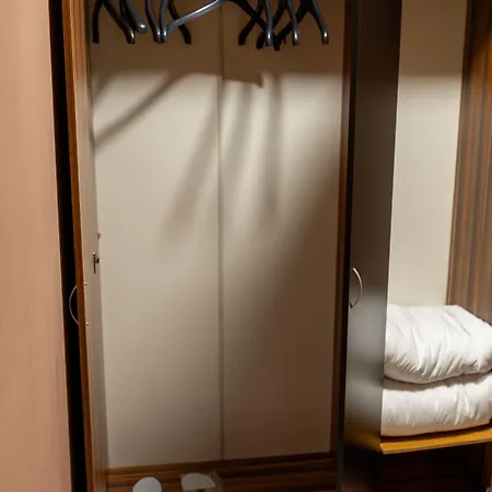 Megy's 3 Bedroom Near Ndk